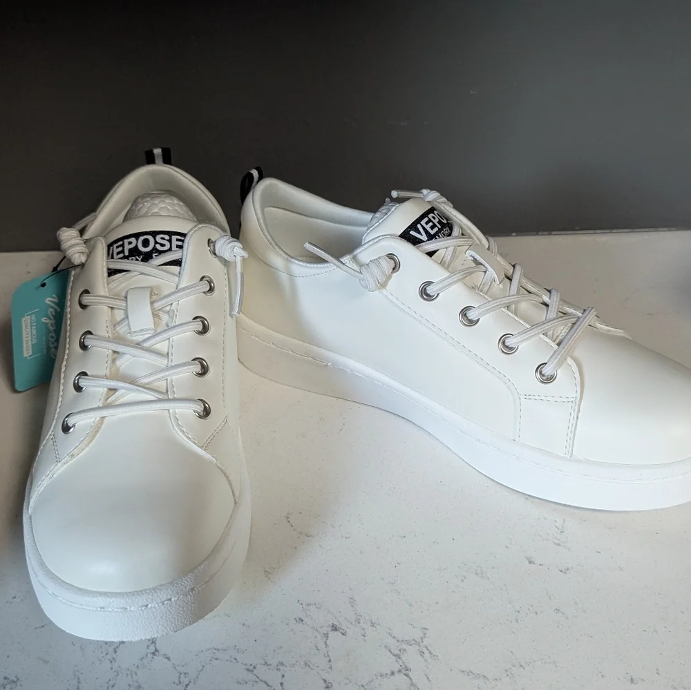 Vepose Women Classic White Sneakers, Sz 6 - Picture 2 of 6